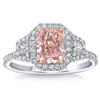 1.54 캐럿 핑크 다이아몬드 플래티넘 반지 / 759,000,000원